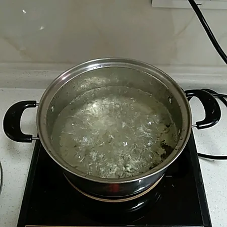烧仙草绿茶奶茶的家常做法，简单快捷又好吃-烧仙草绿茶奶茶的家常做法,简单快捷又好吃视频