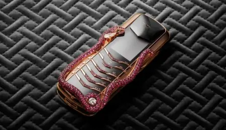 黄色新款iPhone 14没新意？看看VERTU这三款神仙颜值手机（黄色iPhone 14评测）