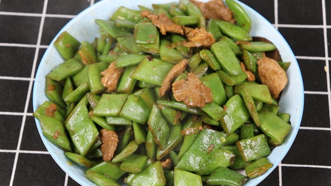 豆角炒肉的家常做法，步骤简单营养美味，厨房小白也能学会！-豆角炒肉的家常做法窍门