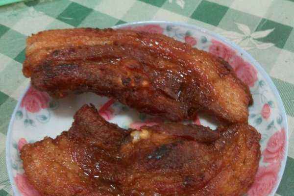 想做出好吃的梅菜扣肉，就抓住几个“诀窍”，色香味俱全没问题-梅菜扣肉的制作方法窍门