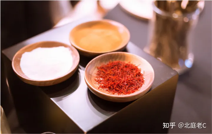 藏红花的功效与作用很多，但不能随便吃，这6个禁忌要注意-藏红花的功效与禁忌人群