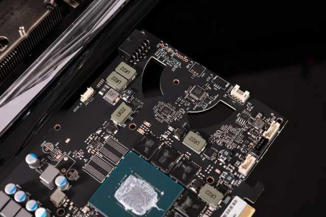 比RTX 3090 Ti便宜，还比RTX 3090 Ti能打！影驰 GeForce RTX 4070 Ti 星曜 OC显卡评测