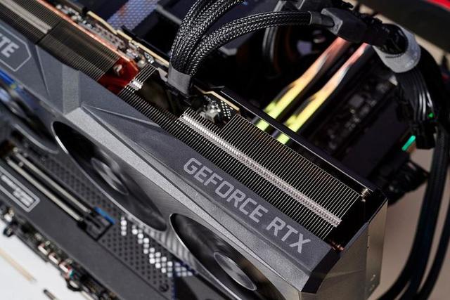 技嘉RTX3090Ti魔鹰OC：鹰击长空展现王者风范