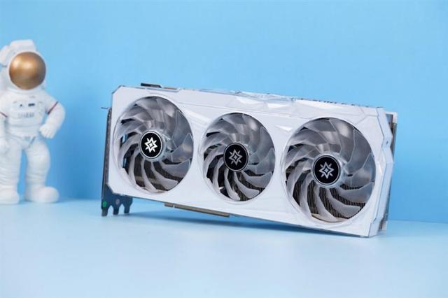 30系最强毕业作！影驰RTX 3090 Ti星曜OC显卡评测：颜值无二的顶级非公-影驰30系列显卡等级划分
