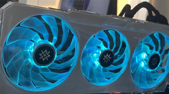 30系最强毕业作！影驰RTX 3090 Ti星曜OC显卡评测：颜值无二的顶级非公-影驰30系列显卡等级划分