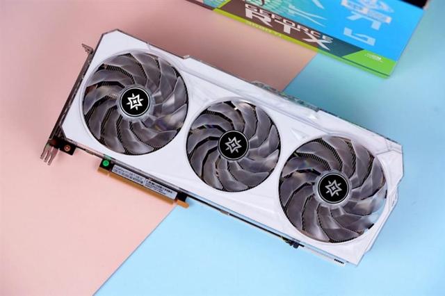 30系最强毕业作！影驰RTX 3090 Ti星曜OC显卡评测：颜值无二的顶级非公-影驰30系列显卡等级划分
