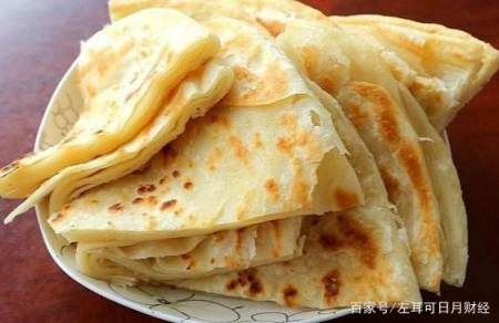 这样烙饼外酥里嫩，嚼劲十足，又软又好吃，不妨来试一试-烙饼的小窍门