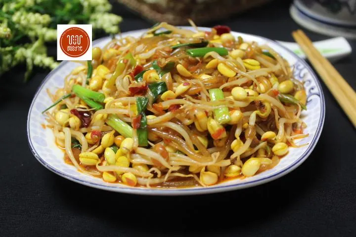 豆芽和它天生是一对，简单一炒，好吃死了，三天不吃馋的慌！-豆芽和什么炒比较好吃视频一下