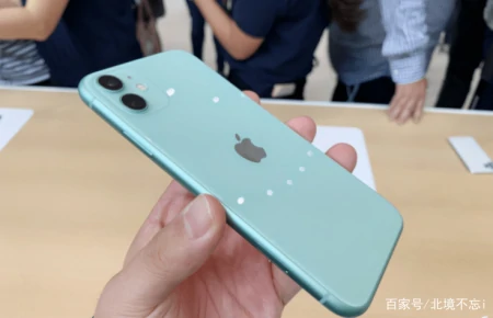 同样是4499元，应该买iPhone11还是小米11 Pro？分析后一目了然-买苹果11还是小米11pro