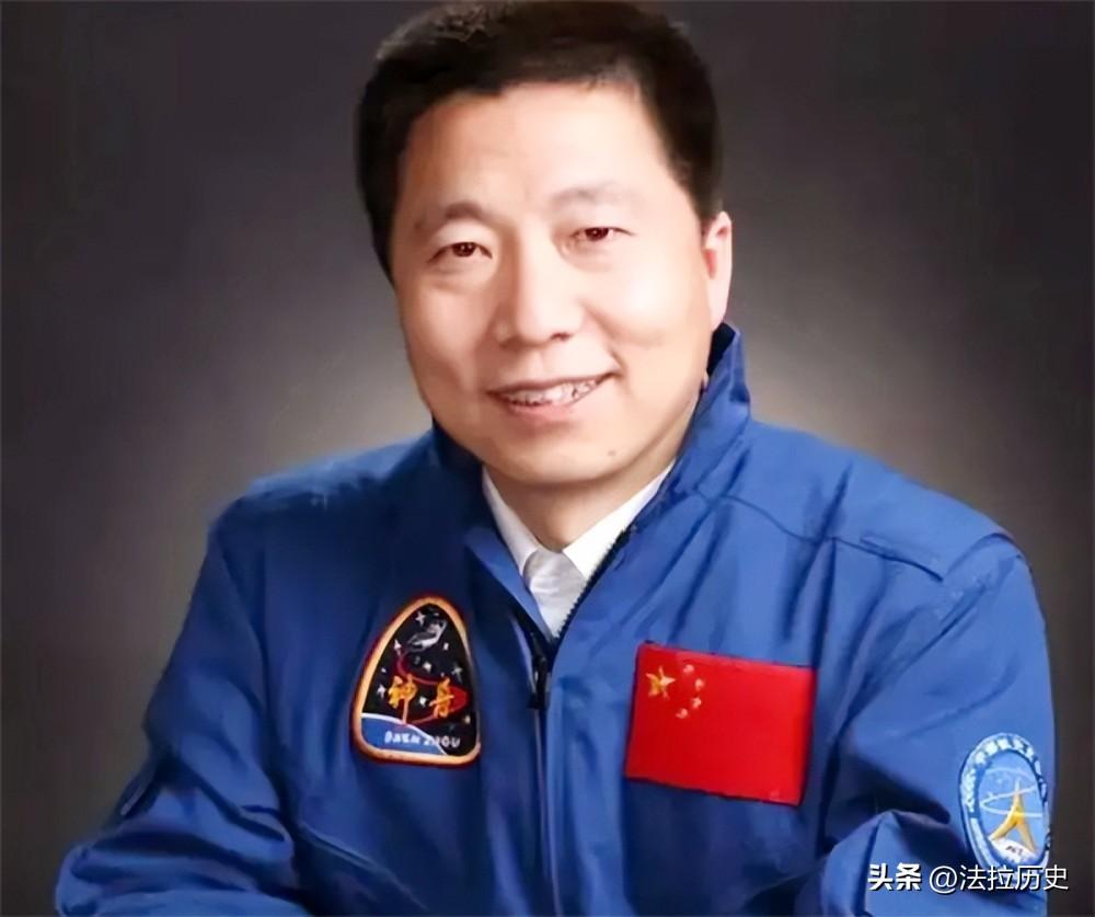 03年杨利伟在太空听到"敲门声"，13年后谜底揭晓，多亏他当时冷静-杨利伟听到太空敲门声16年后揭晓