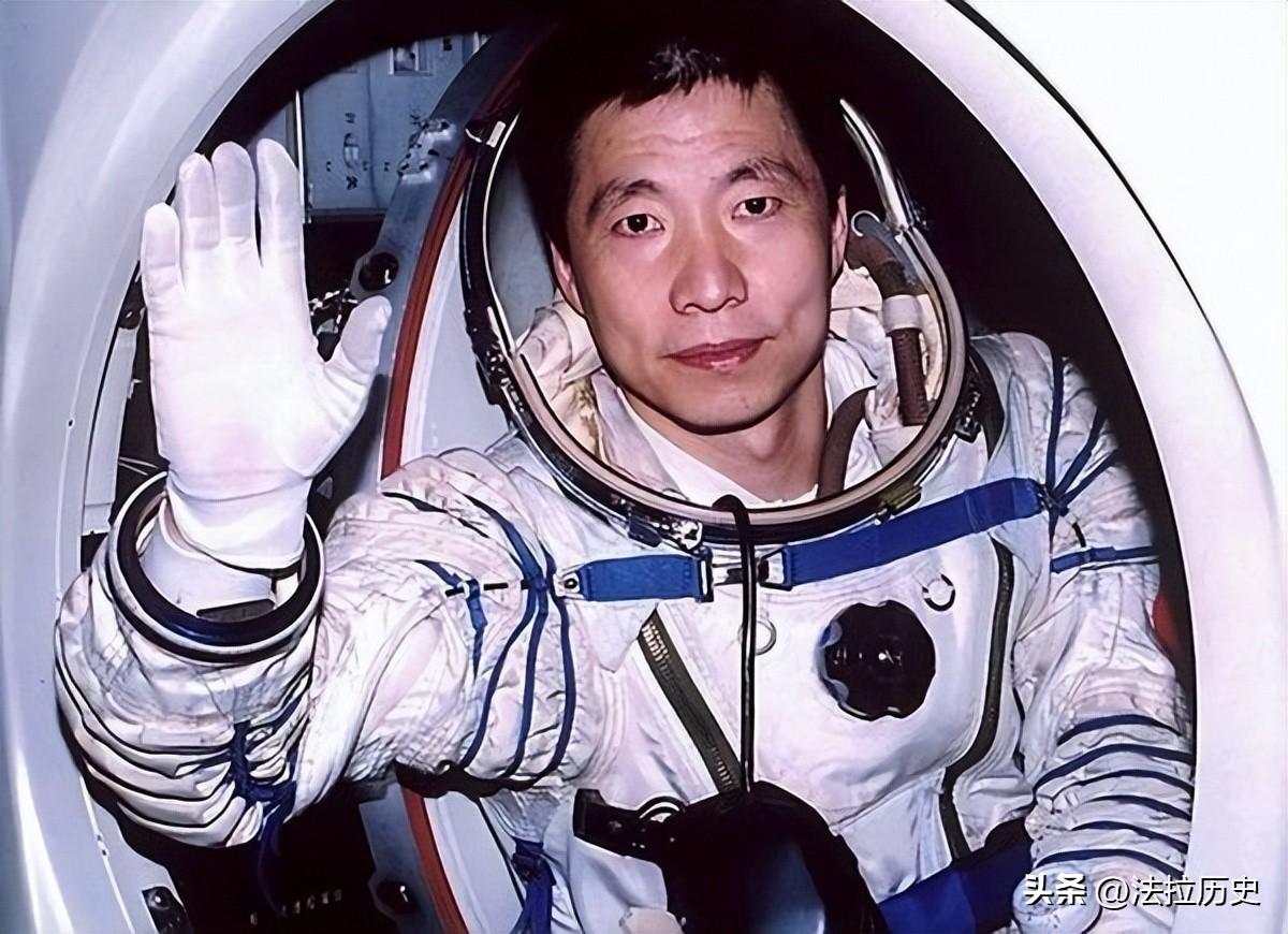 03年杨利伟在太空听到"敲门声"，13年后谜底揭晓，多亏他当时冷静-杨利伟听到太空敲门声16年后揭晓