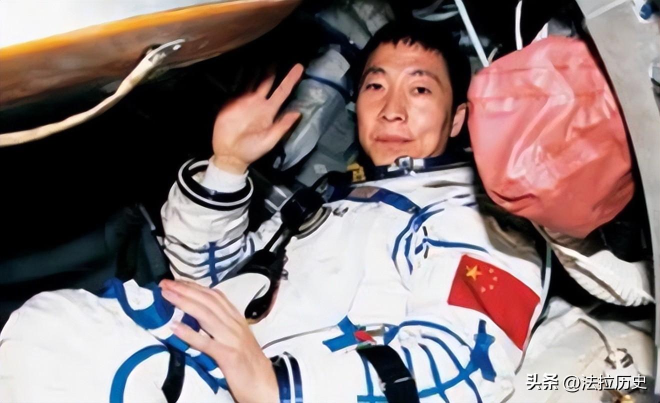 03年杨利伟在太空听到"敲门声"，13年后谜底揭晓，多亏他当时冷静-杨利伟听到太空敲门声16年后揭晓