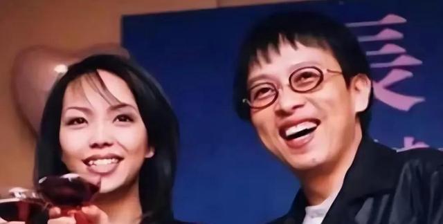 黄绮珊3婚3离情路坎坷，55岁无儿无女，如今终于活出了自我-黄绮珊早年经历