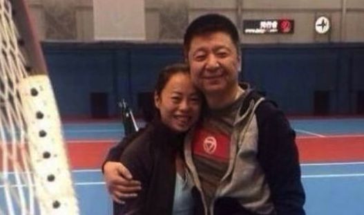 51岁黄绮珊近况曝光，离婚三次至今单身，前夫早已娶小22岁娇妻！-黄绮珊出名吗