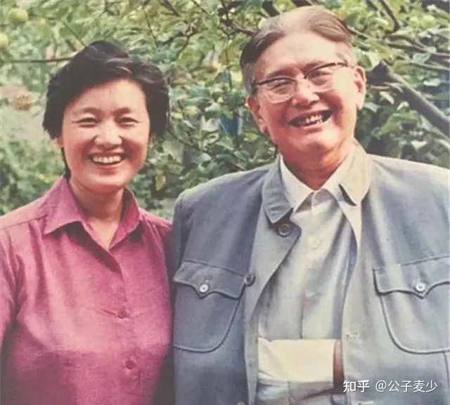 洪晃：一婚嫁美国人、二婚嫁中国人、三婚嫁法国人，61岁四婚很幸福-洪晃是中国籍吗