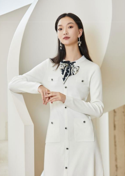 春装上新喽，晚8:00在抖音搜索#畅姐爱美丽#跟着畅姐挑选靓衣吧！-畅姐是谁