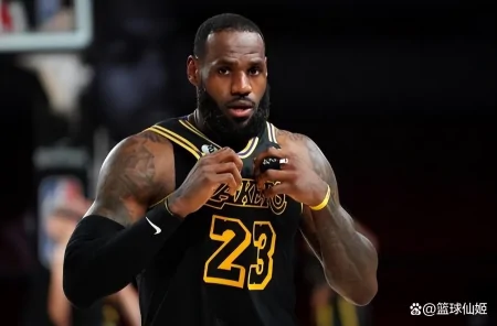 史诗级神迹！NBA历史第1！还差1348分，詹皇新赛季又要封神了-詹皇比赛没完提前离场