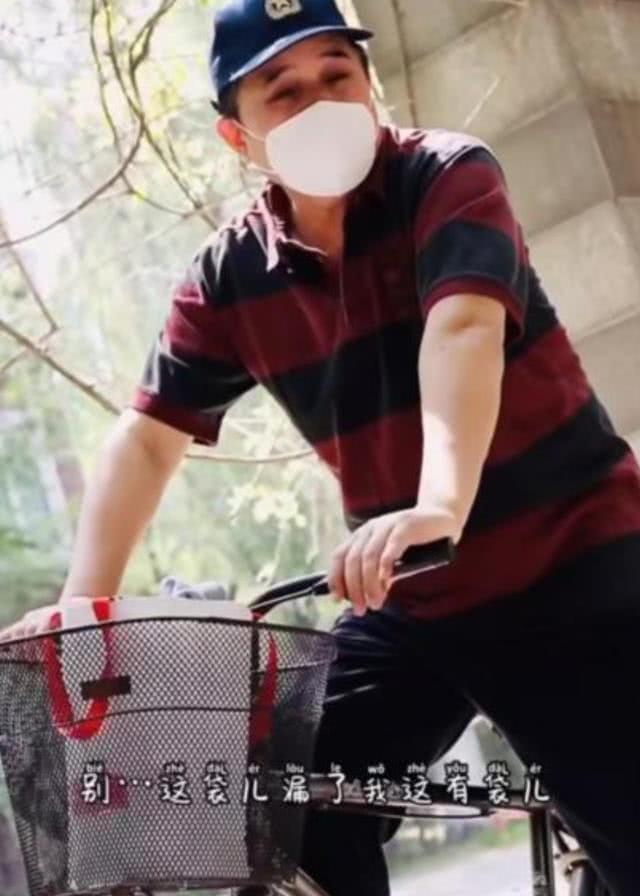 毕福剑近况曝光，身体发福无往日风采，戴帽子口罩难掩沧桑-毕福剑的现在情况