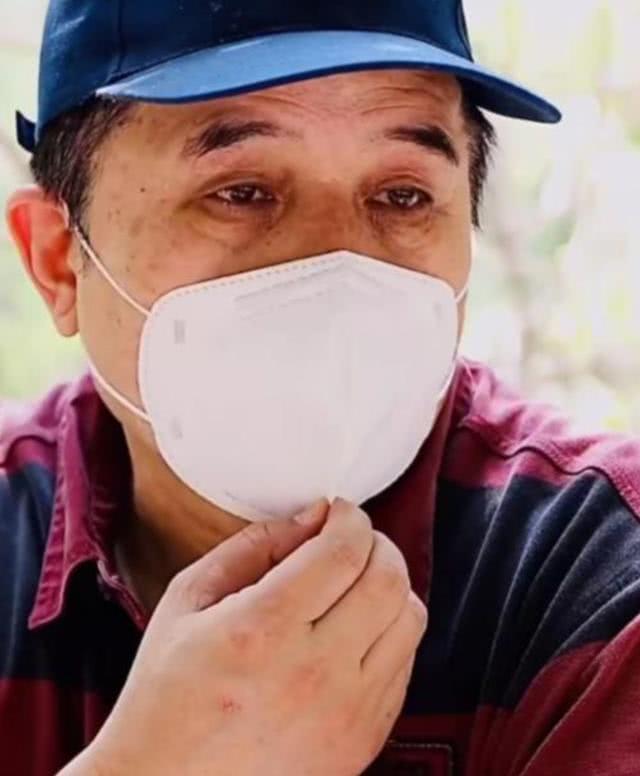 毕福剑近况曝光，身体发福无往日风采，戴帽子口罩难掩沧桑-毕福剑的现在情况