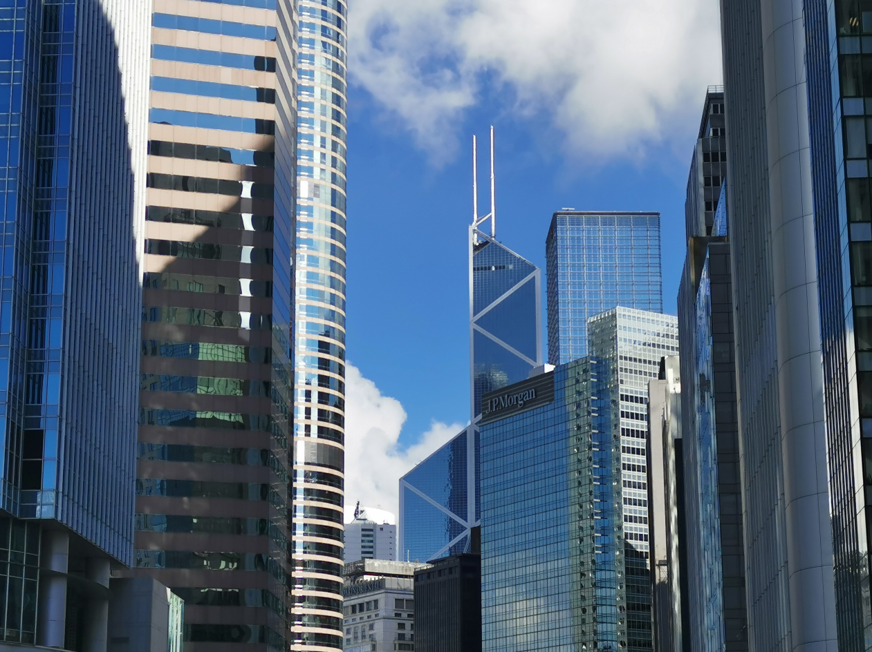 西部证券：维持哔哩哔哩-W(09626)“买入”评级 于APP端内测搜索AI助手功能-西部证券最新公告