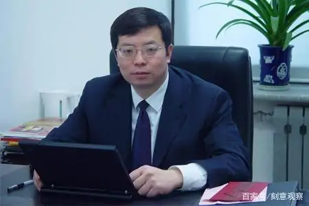 他现任清华大学校长，49岁当选院士，50岁任副部级领导，今年56岁-清华大学校长个人资料