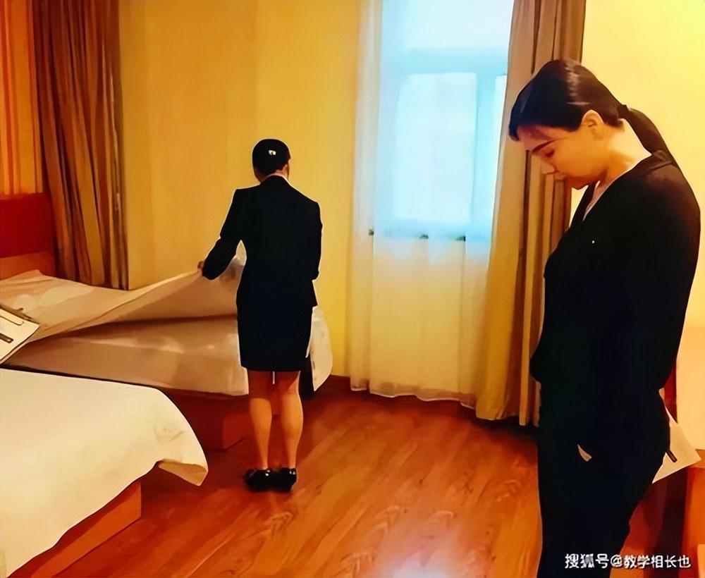 为什么“真情侣”住酒店没人查？而假情侣入住时，却一查一个准？-为什么情侣住酒店警察不检查
