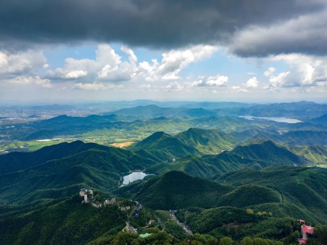 上海周边自驾游有哪些好去处？夏日“朋友圈”美食美景线路推荐→-上海周边自驾游路线推荐表