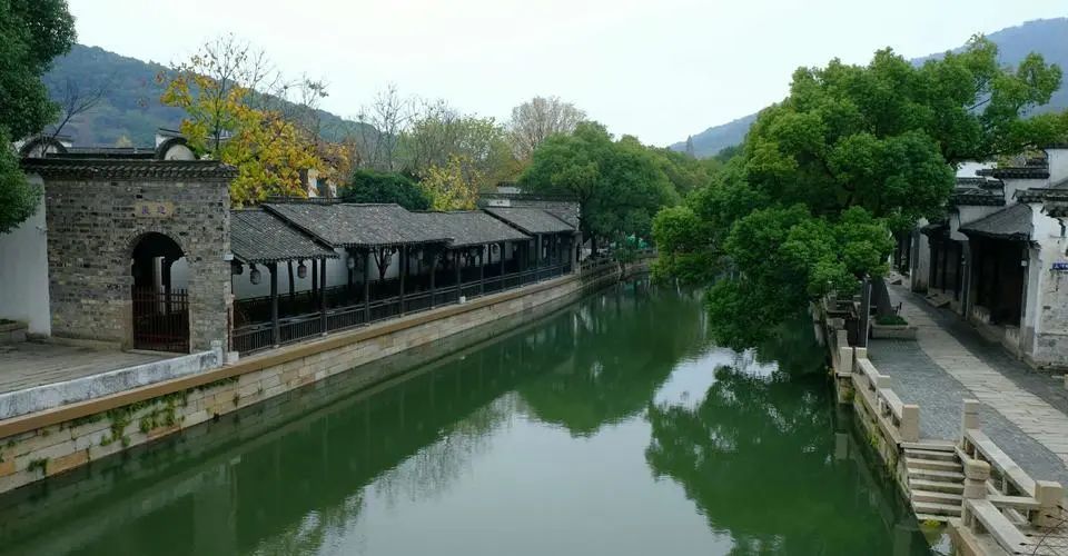 上海周边自驾游有哪些好去处？夏日“朋友圈”美食美景线路推荐→-上海周边自驾游路线推荐表