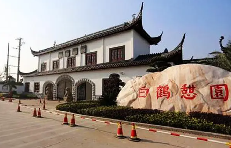 上海公墓45家2023年墓地价格一览表大全！-上海公墓价格最便宜