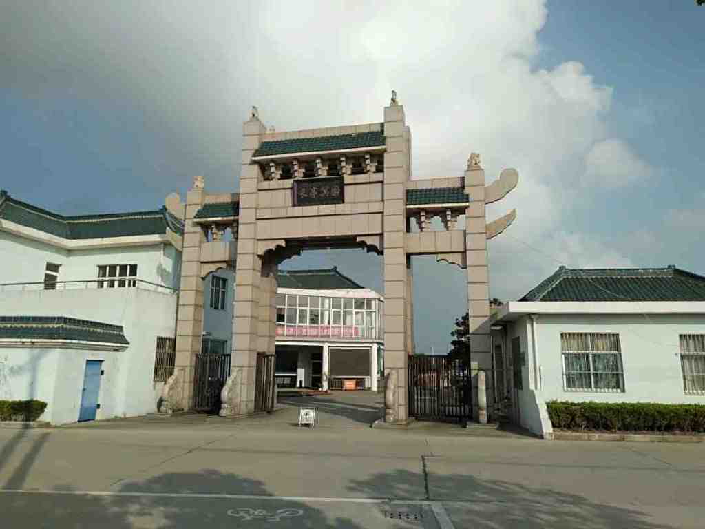 上海45家墓地2023年价格一览表大全-上海2018墓地报价