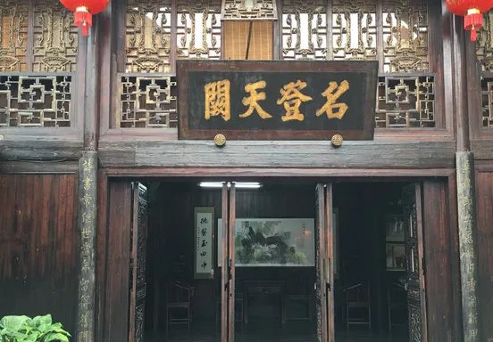 纯干货！凤凰古城最全攻略：美食+住宿+景点+注意事项~好玩不踩雷！-凤凰古城9个景点值得看吗