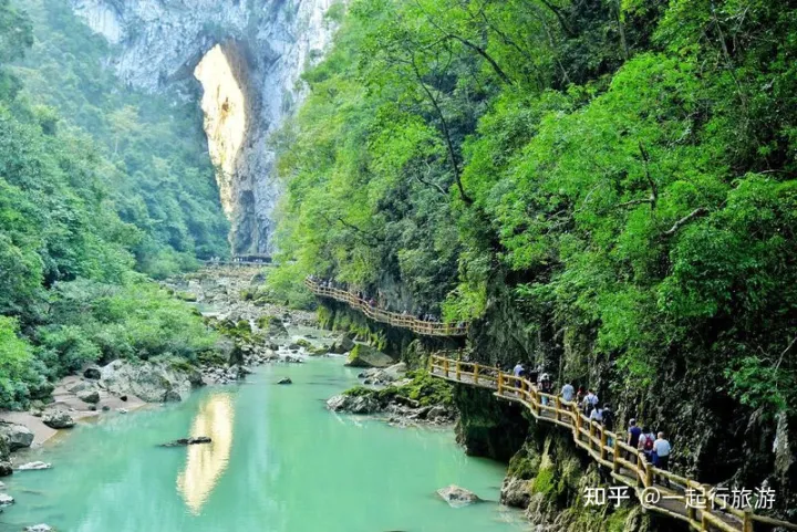 推荐：贵州旅游十大景点，贵州最值得去的10个景点-贵州好的旅游景点排名前十