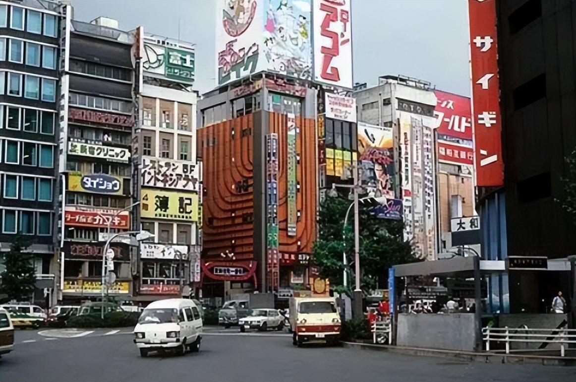 上海市中心住一晚仅需35元，空间3平米，这种租房方式正火遍全国-上海市中心一个月房租多少钱