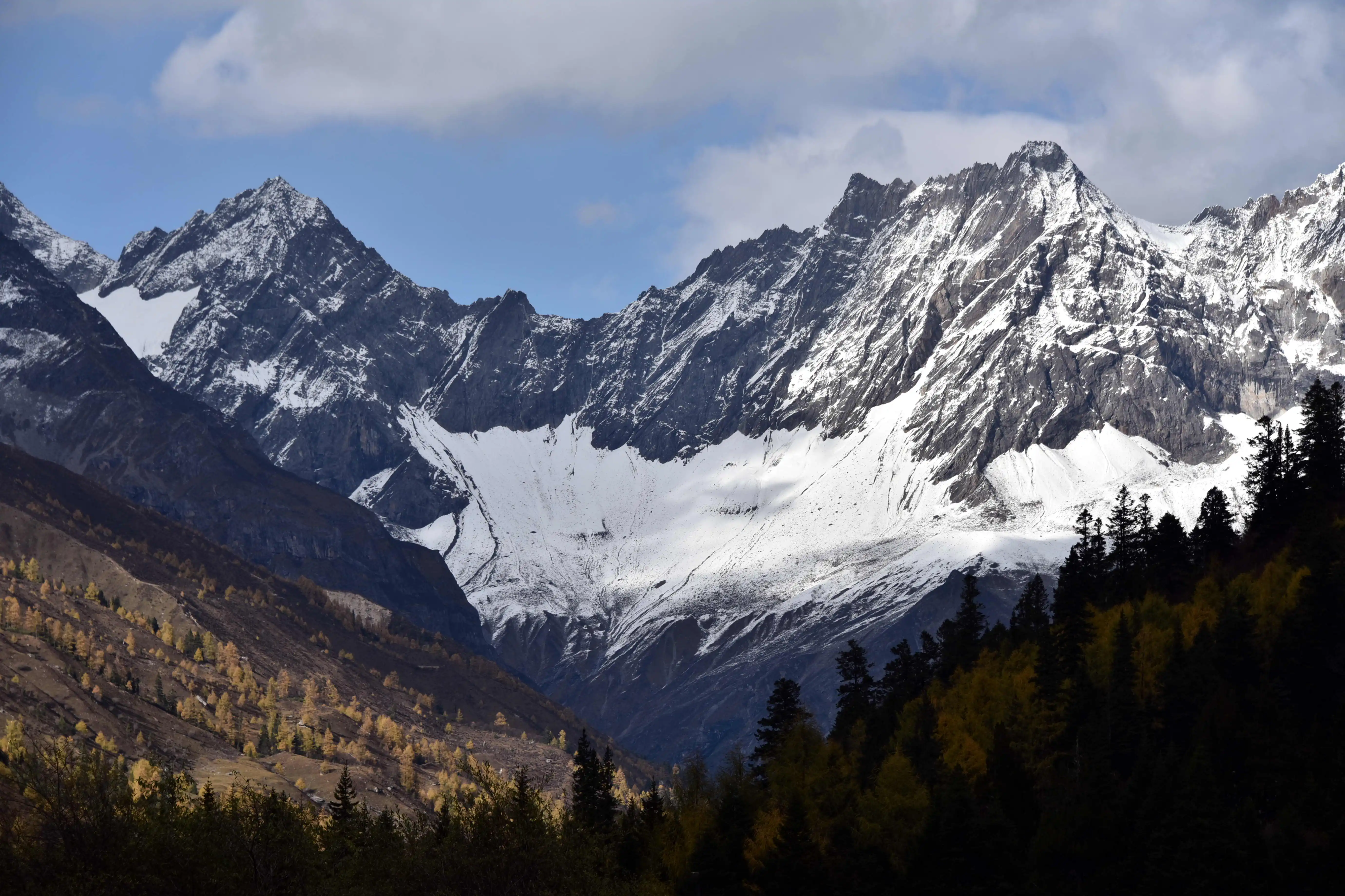 “成都后花园”——四姑娘山-成都四姑娘山旅游