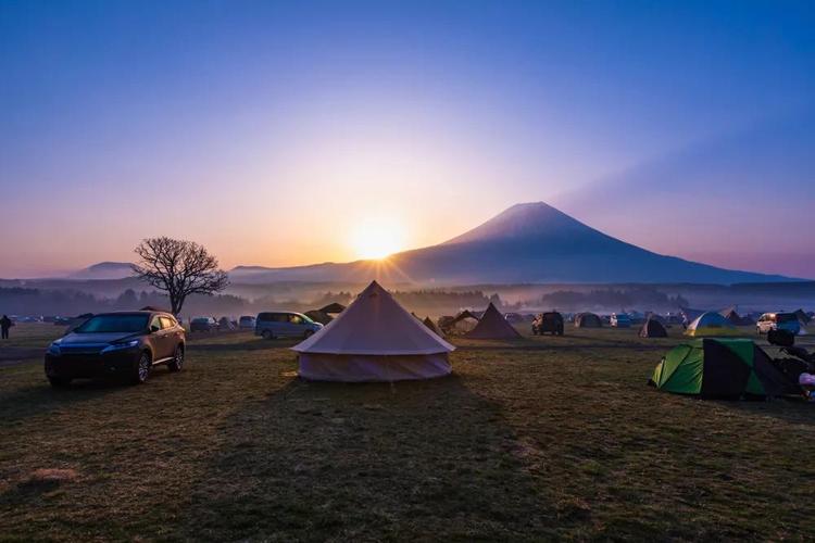 什么样的露营地才是优秀的？当然是既能看风景，又能享受宁静-露营哪里好玩