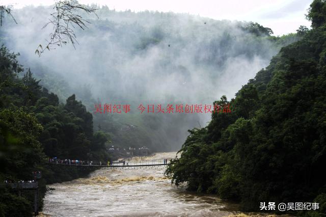 哇！贵州黄果树大瀑布气壮山河，太壮观啦-贵州黄果树大瀑布介绍图片欣赏