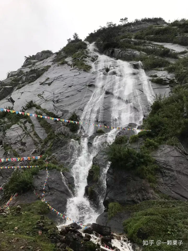 去云南玩选玉龙雪山好还是梅里雪山？有什么区别？