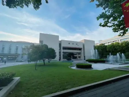 华中科技大学怎么样？什么专业好？-华中科技大学那些专业出来收入高