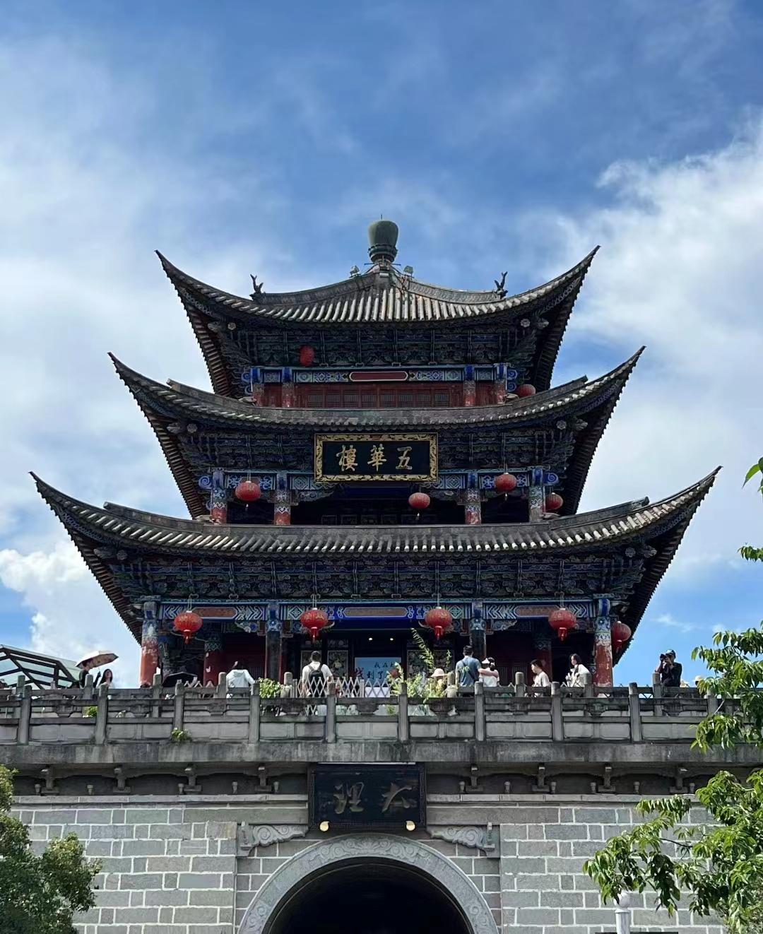 第一次去云南旅游不要慌，来看俩个女生云南自由行旅游攻略-第一次去云南推荐路线