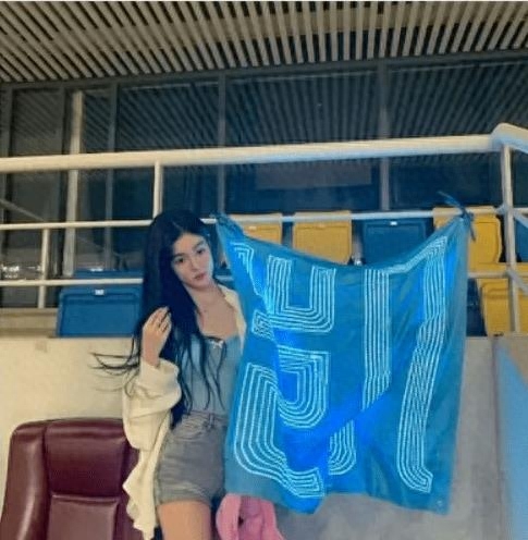 王俊凯接手吴签前女友？阮经天受重伤？时代高层被抓？-王俊凯经纪人怎么了