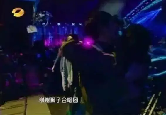 恋爱实锤了？这经纪人也是有故事的人-跟经纪人传绯闻的男明星