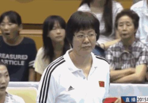 女排世界杯中国队 3:0 击败阿根廷，11 连胜获得冠军，如何评价女排的表现？-女排迎战阿根廷