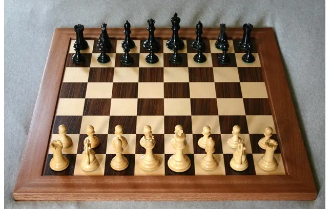 谁能介绍一下国际象棋的基本规则和走法，还有基本战术？-国际象棋的走法视频
