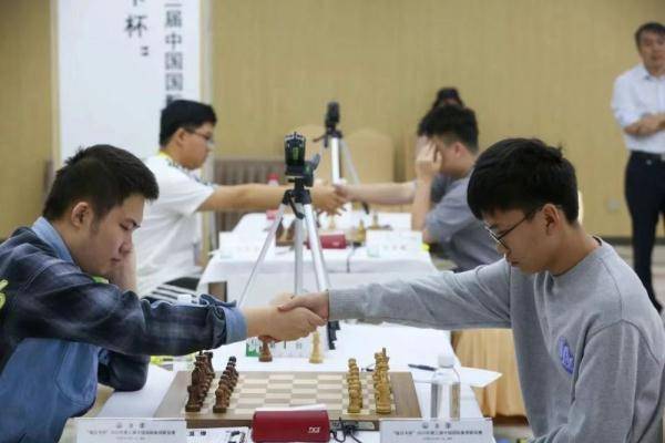 黄仁杰夺得中国国际象棋新锐赛冠军-国际象棋棋王候选人赛