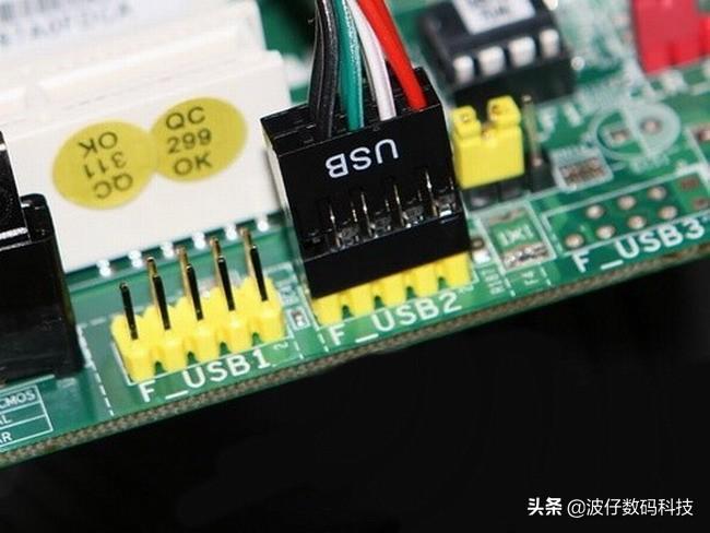 主板上这多扩展插槽，都是干什么用的，看了不后悔-主板扩展插槽有哪些,其作用是干什么的?