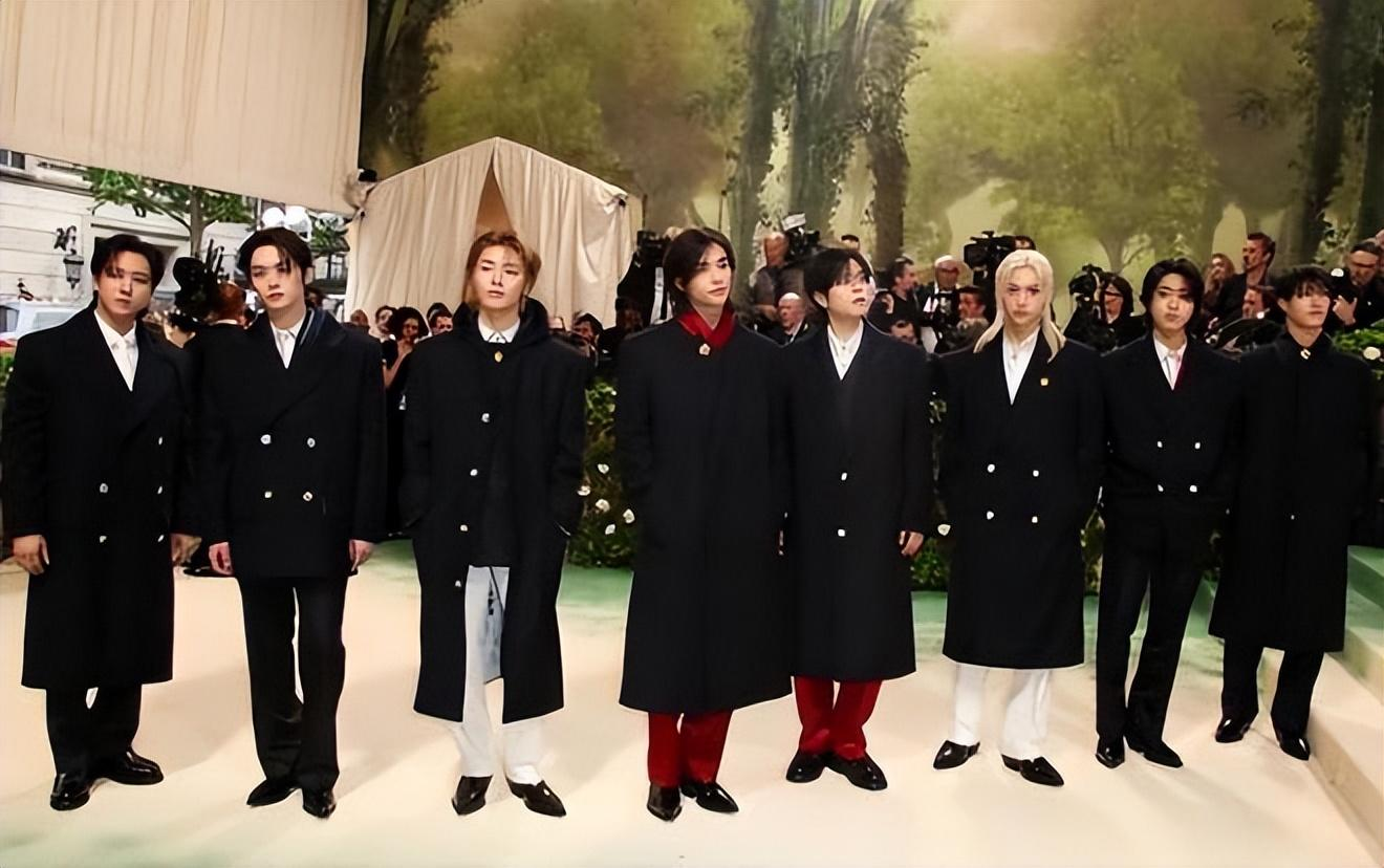 2024MetGala红毯：赞达亚抢眼吸睛，Jennie和邓文迪母女抢镜
