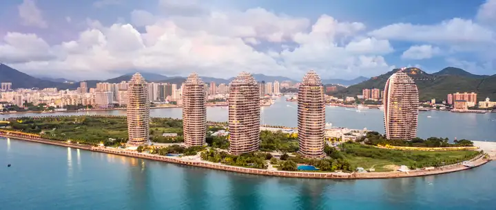 逃离疫情城市！旅游景区集体“爆雷”？