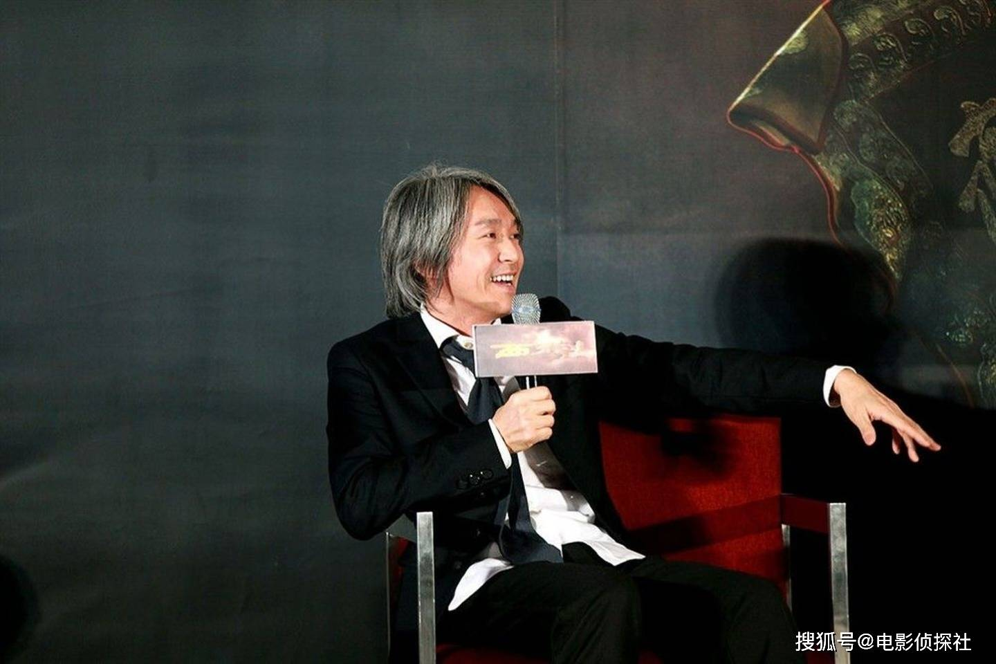 原创            因“蚊子太多”而决裂，20年后洪金宝再谈周星驰，称很不想评价他