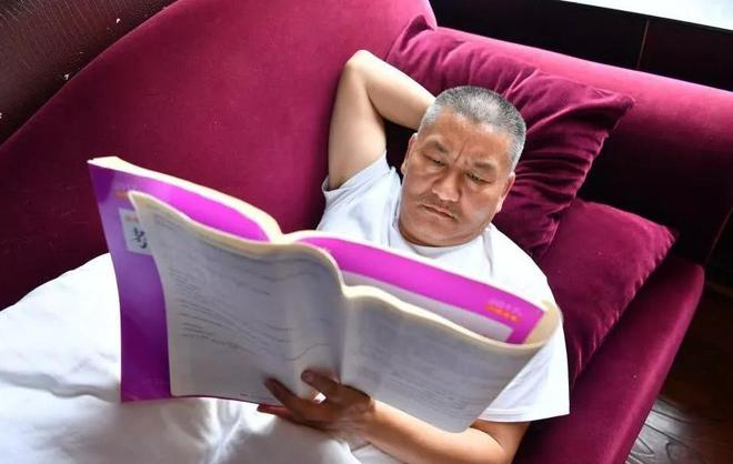 高考“最牛钉子户”梁实，称将备战第28次高考：明年或将画上句号
