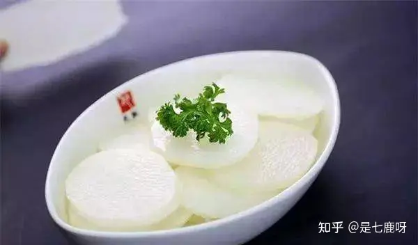 春季祛斑新方法，“小偏方”大作用，简单有效